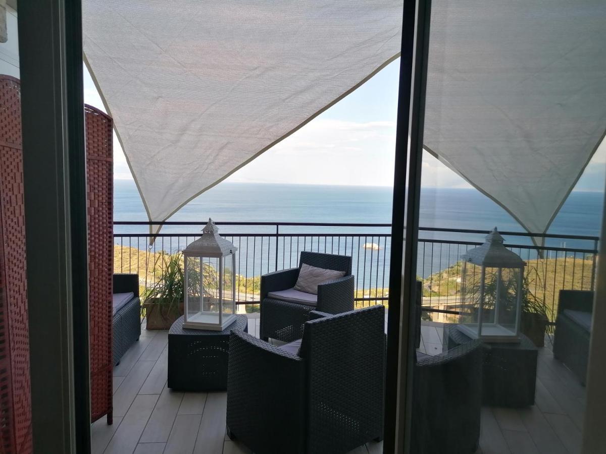 Al Bajah Loft Monovano Con Requisiti Hotel Taormina Buitenkant foto