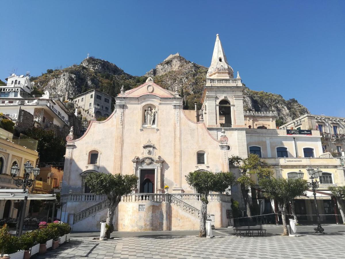 Al Bajah Loft Monovano Con Requisiti Hotel Taormina Buitenkant foto